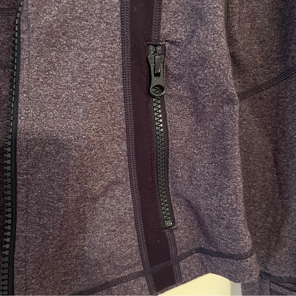 Lululemon Jacket - Picture 4 of 7